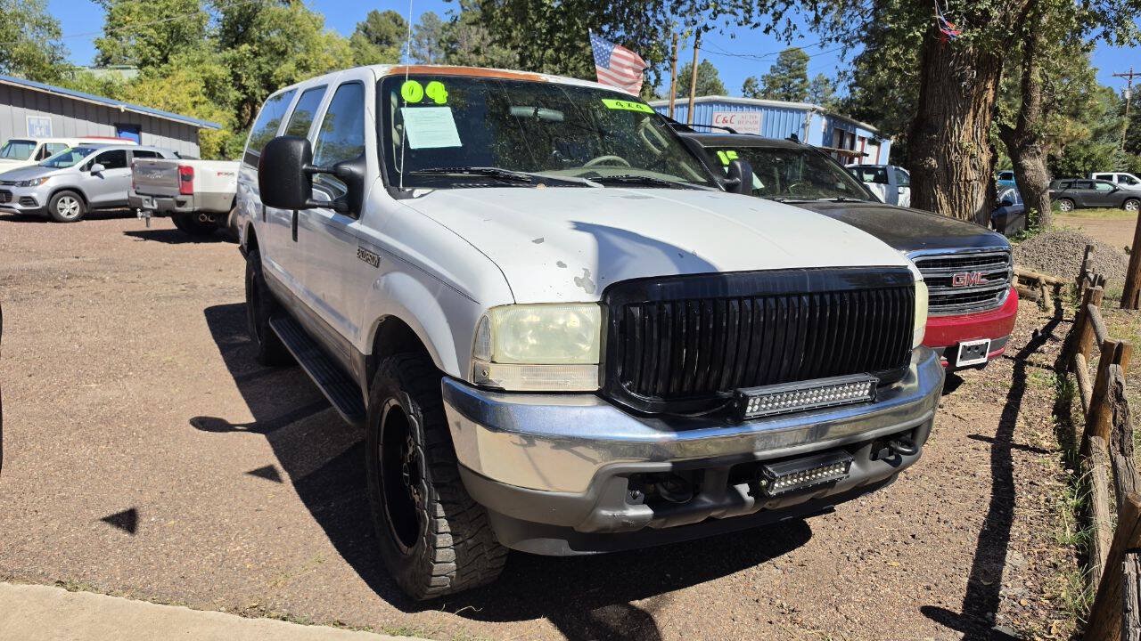 Used 2004 Ford Excursion XLT AWD/4WD image 2