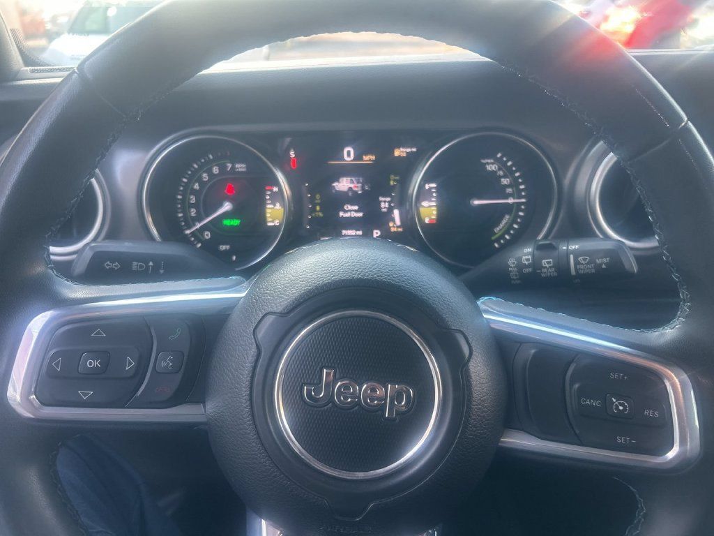 Used 2023 Jeep Wrangler Unlimited Rubicon 4xe AWD/4WD image 14