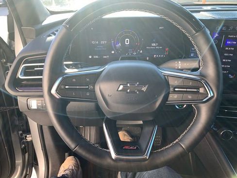 Used 2024 Chevrolet Traverse Z71 w/ Enhanced Driving Package image 30