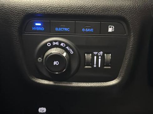 Used 2022 Jeep Grand Cherokee Limited 4xe w/ MOPAR Finishing Package AWD/4WD image 27