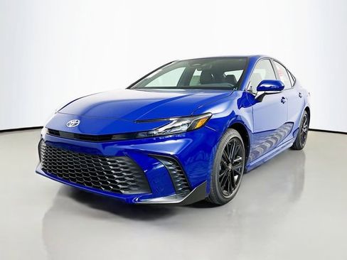 New 2026 Toyota Camry SE FWD image 7