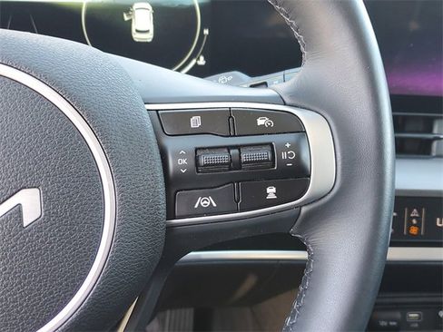 Certified 2025 Kia Sportage SX image 21