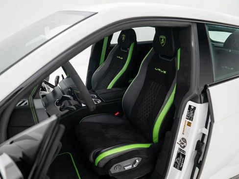 Used 2024 Lamborghini Urus Performante image 13