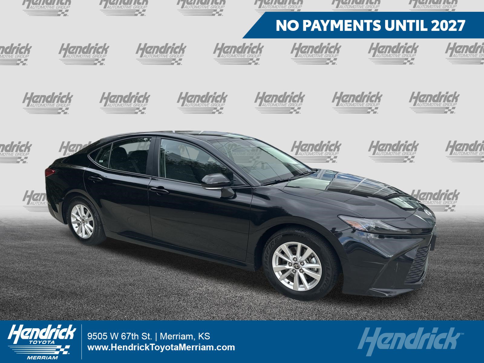 Used 2025 Toyota Camry LE FWD image 1