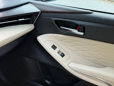 Used 2020 Toyota Avalon Limited w/ Advanced Safety Package FWD image 35