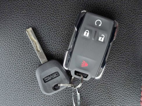 Used 2018 GMC Canyon All Terrain w/ Trailering Package image 30