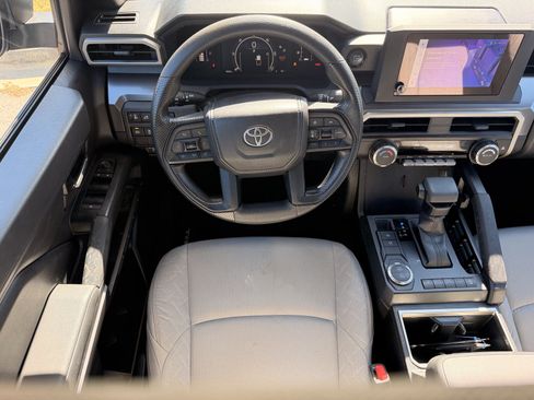 Used 2026 Toyota Tacoma SR5 RWD image 32