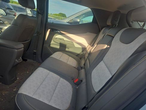 Used 2023 Chevrolet Bolt EUV Premier w/ Sun & Sound Package FWD image 6