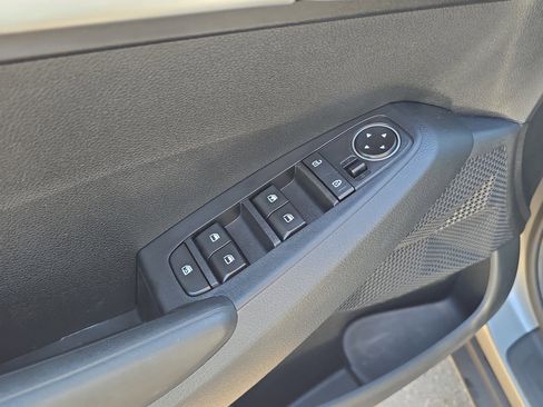 Certified 2023 Kia Seltos LX AWD/4WD image 19