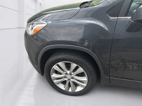 Used 2017 Chevrolet Trax Premier AWD/4WD image 17