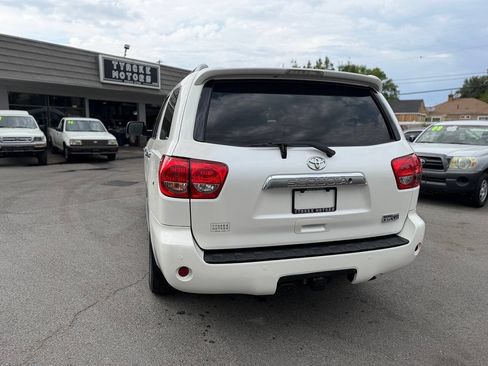 Used 2015 Toyota Sequoia Platinum AWD/4WD image 14