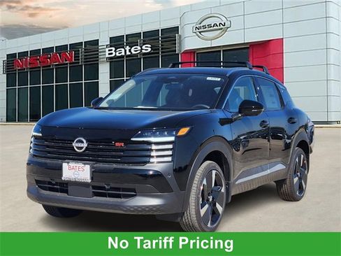 New 2026 Nissan Kicks SR image 2