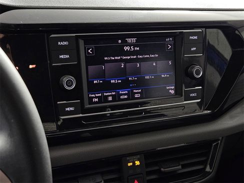 Used 2024 Volkswagen Taos S w/ MDO Package image 12