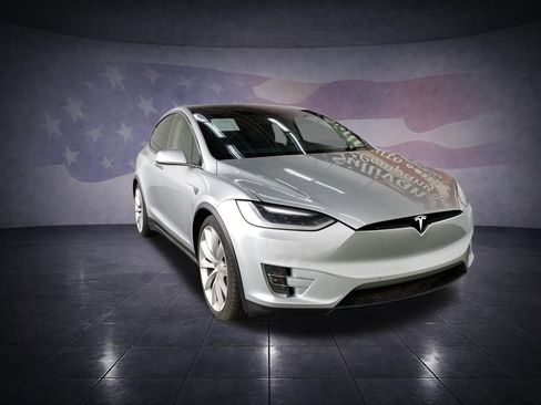 Used 2016 Tesla Model X Performance image 7