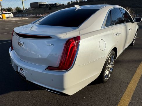 Used 2018 Cadillac XTS Luxury image 7