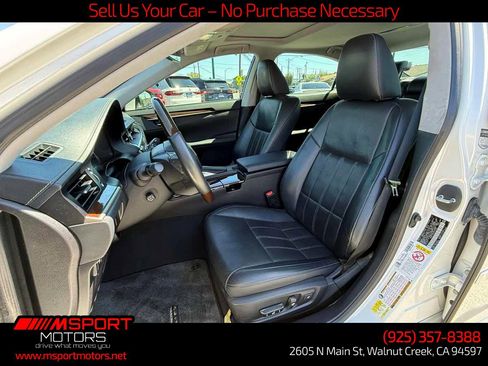 Used 2016 Lexus ES 350 w/ Luxury Package w/Wood Trim FWD image 4