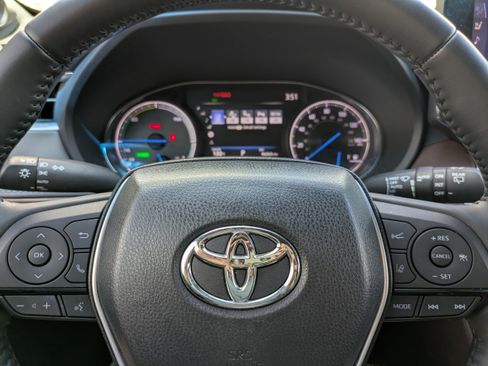 Used 2021 Toyota Venza Limited w/ Advanced Technology Package AWD/4WD image 28