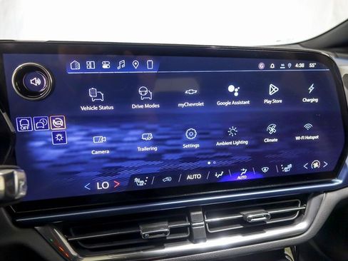 New 2026 Chevrolet Equinox EV LT image 15