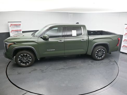 Used 2023 Toyota Tundra Limited AWD/4WD image 31