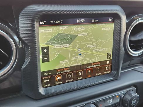 Used 2023 Jeep Wrangler Unlimited Sahara AWD/4WD image 19