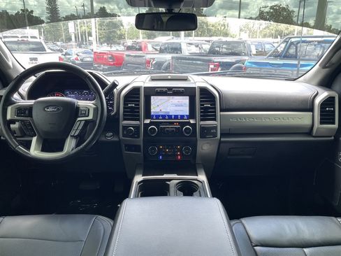 Used 2021 Ford F250 Lariat w/ Lariat Ultimate Package AWD/4WD image 5