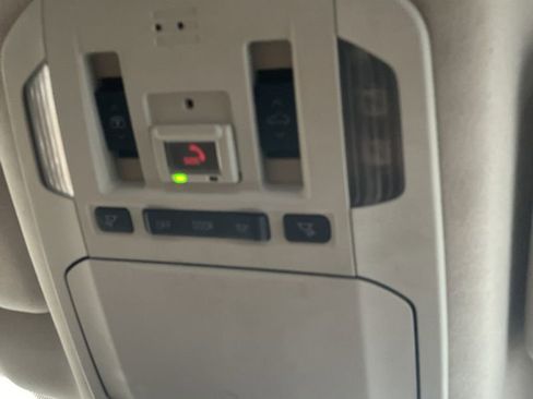 Used 2023 Toyota Highlander Platinum image 16