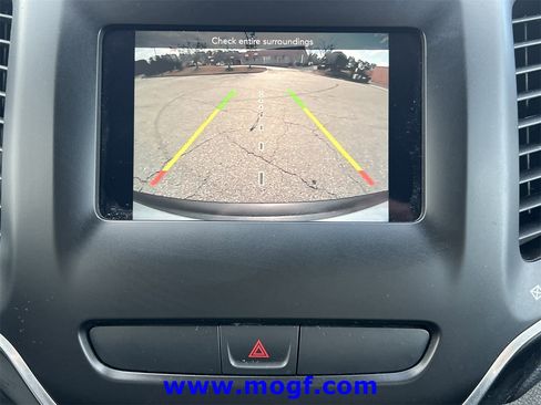 Used 2020 Jeep Cherokee Latitude image 6