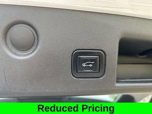 Used 2022 Chevrolet Equinox LT image 39