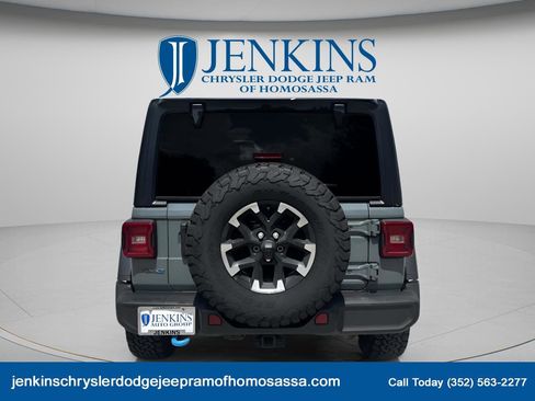 Used 2024 Jeep Wrangler Unlimited Rubicon 4xe AWD/4WD image 3