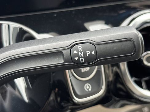 Certified 2023 Mercedes-Benz GLA 250 4MATIC image 15