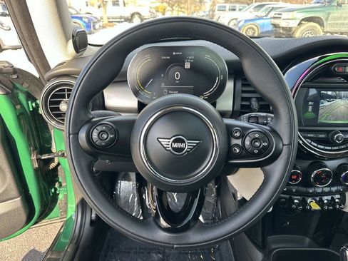 Used 2021 MINI Cooper SE w/ 6.5" Touchscreen Package image 15