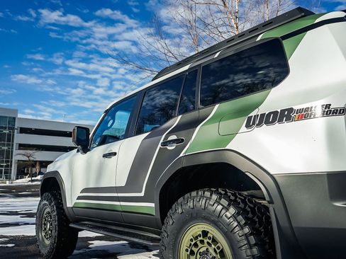 Used 2025 Toyota Land Cruiser image 5