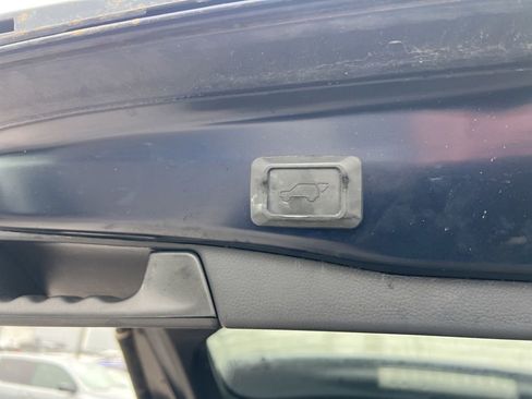 Used 2022 Toyota RAV4 XLE w/ Convenience Package image 25