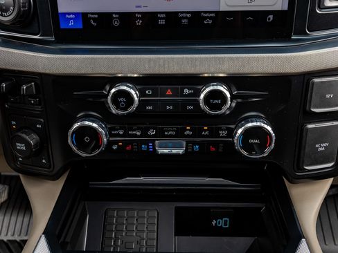 Used 2026 Ford F250 Platinum w/ Platinum Plus Package image 26