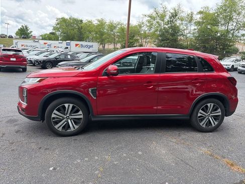 Used 2025 Mitsubishi Outlander Sport SE AWD/4WD image 4