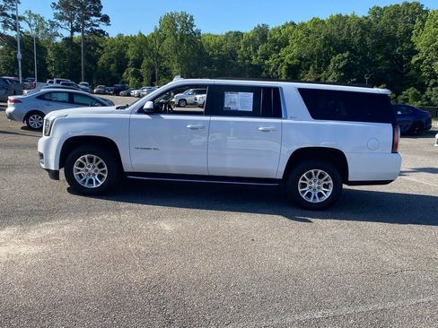 Used 2020 GMC Yukon XL SLT AWD/4WD image 4