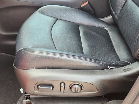 Used 2023 Chevrolet Equinox LT image 23