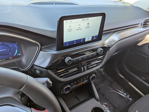 Used 2022 Ford Escape SEL w/ SEL Stealth AWD Package image 23