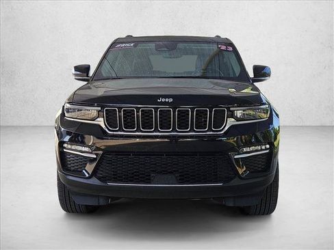 Used 2023 Jeep Grand Cherokee Limited AWD/4WD image 2
