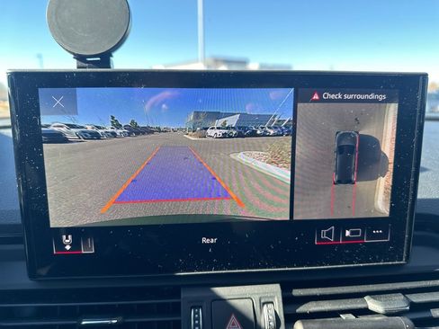 Used 2025 Audi Q5 e Premium Plus w/ Premium Plus Package image 7