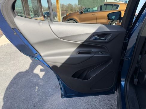Used 2020 Chevrolet Equinox LT image 17