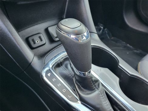 Used 2019 Chevrolet Cruze LS image 24