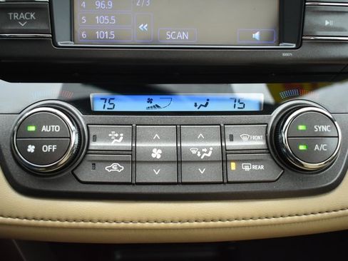 Used 2013 Toyota RAV4 Limited image 27