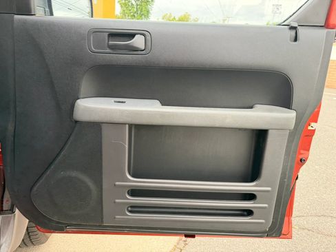 Used 2004 Honda Element EX image 13