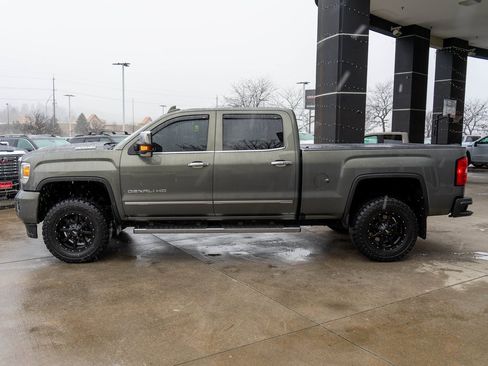 Used 2018 GMC Sierra 2500 Denali image 4