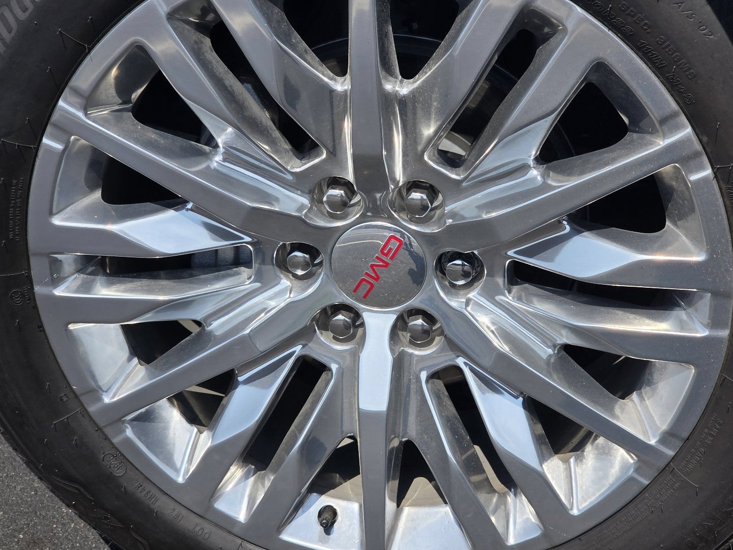New 2026 GMC Yukon Denali w/ Sun & Power Step Package AWD/4WD image 14