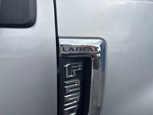 Used 2017 Ford F250 Lariat w/ Lariat Value Package AWD/4WD image 10