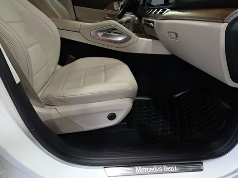 Used 2023 Mercedes-Benz GLE 350 4MATIC w/ Premium Package image 17