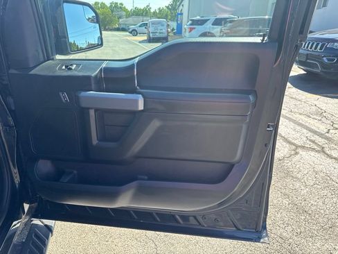 Used 2018 Ford F150 XLT w/ Equipment Group 302A Luxury AWD/4WD image 32