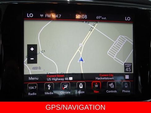 Used 2019 Jeep Grand Cherokee Altitude AWD/4WD image 16